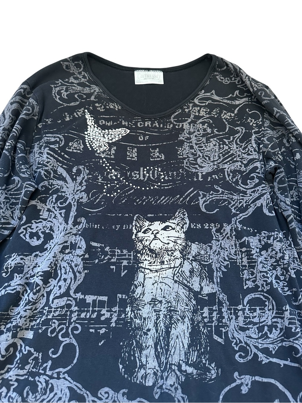 Cactus Bay Womens Black Gray Cat Print Top
Rhinestone Butterfly Half Sleeves